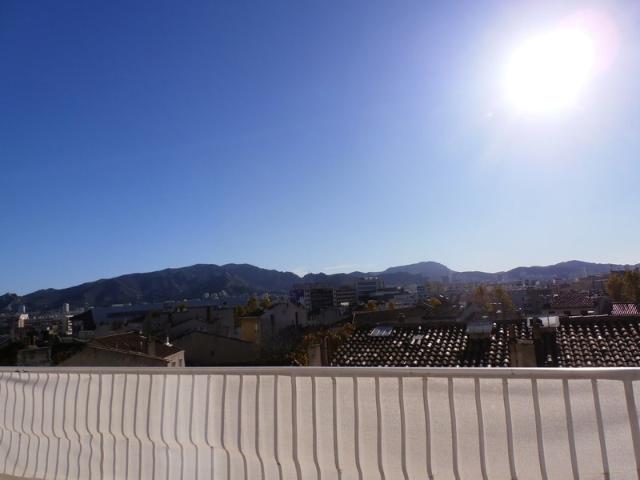13005 Marseille Superbe Studio avec Terrasse