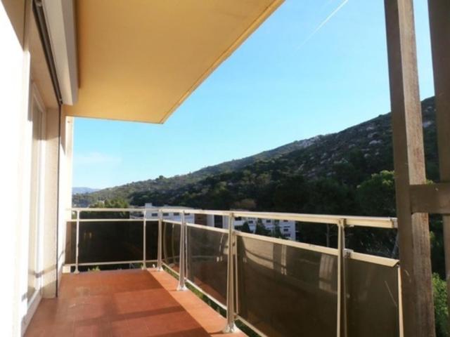 13010 Saint Tronc Type 4 avec Grand balcon