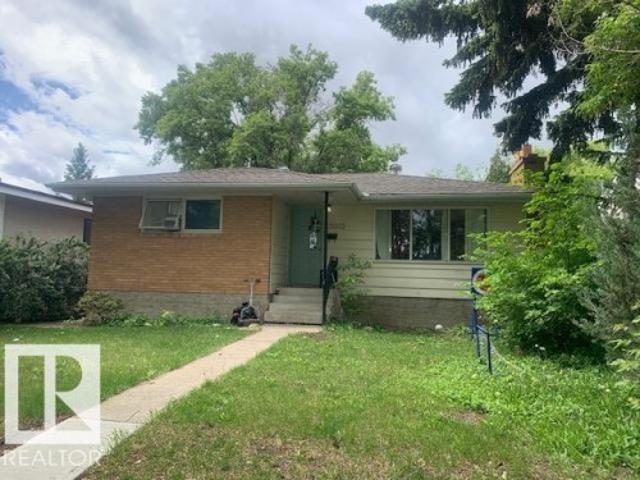 13018 Street, Edmonton, AB, T5E 5M5 house for sale | Listing ID E4493 | Royal LePage