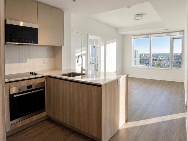 1301 2 Eglinton Avenue W, Mississauga | 2Beds/2Bath, Condo, $3,000/mo | Condos. Ca
