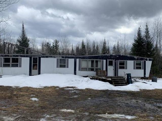 1302 Papineau Rd