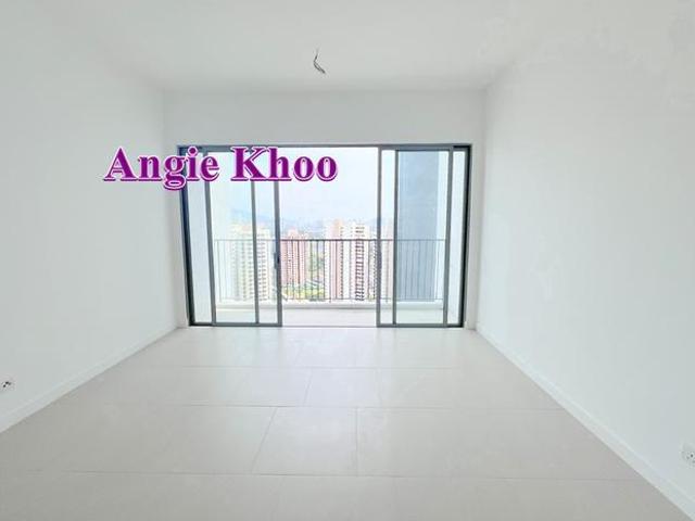 1302 sqft Triuni Residence 3 CAR PARK Gelugor 4 Bedrooms Corner Unit