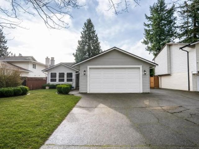 1303 Avenue, Surrey, BC, V3X 2H5 house for sale | Listing ID R3136 | Royal LePage