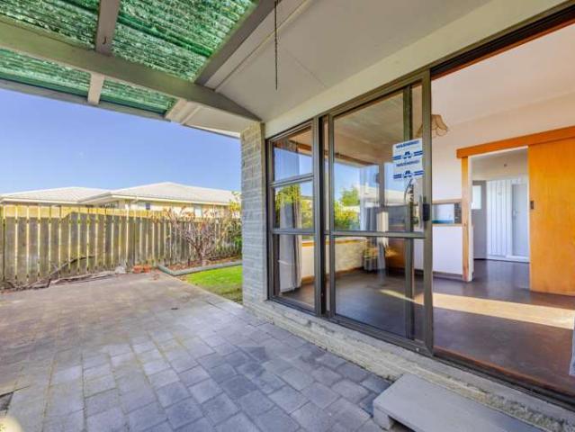 1303 Briggs Place, Mayfair, Hastings