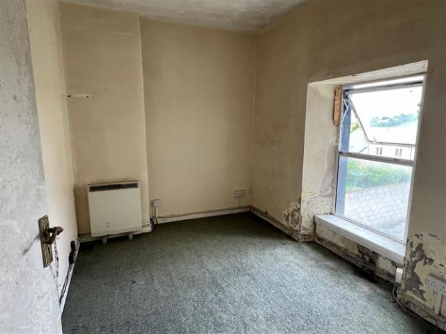 130,000 | Derg House, Connacht Road Scarriff, Co. Clare, Scarriff, Clare BOC Properties 5003 MyHome. Ie Residential