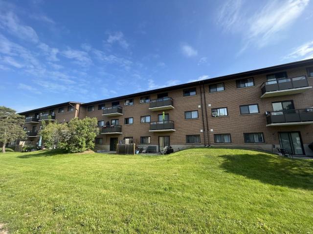 130, 140, 150 Christopher Drive 2 Bedroom Apartment for Rent at 140 130,140,150 Christopher Drive, Cambridge, ON N1R 4S4 Christopher Champlain