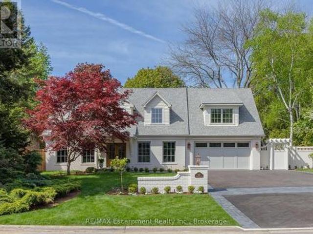 130 Edgecliffe Place, Burlington Appleby, ON, L7L 3Z3 house for sale | Listing ID W13176 | Royal LePage