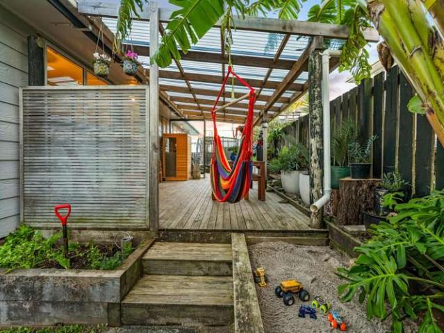 1/30 Elizabeth Drive, West Harbour, Waitakere City