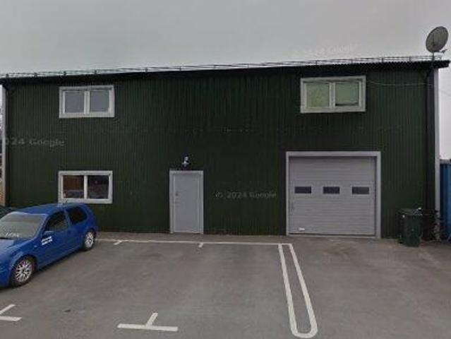130 m2 lager uthyres i Linköping
