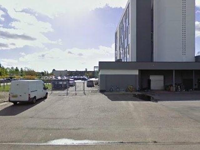 130 m2 warehouse, office space for rent in Glostrup