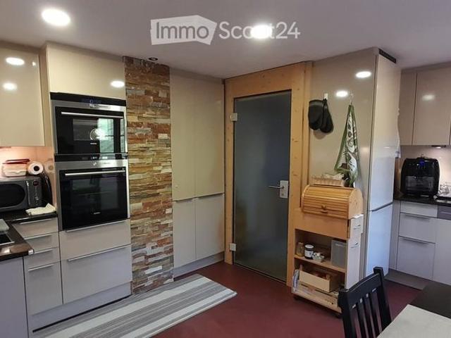 130 m²
