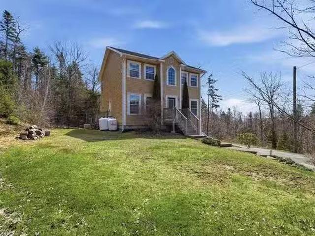 130 Snowberry Court, Middle Sackville, NS, B4E 3H6 house for.