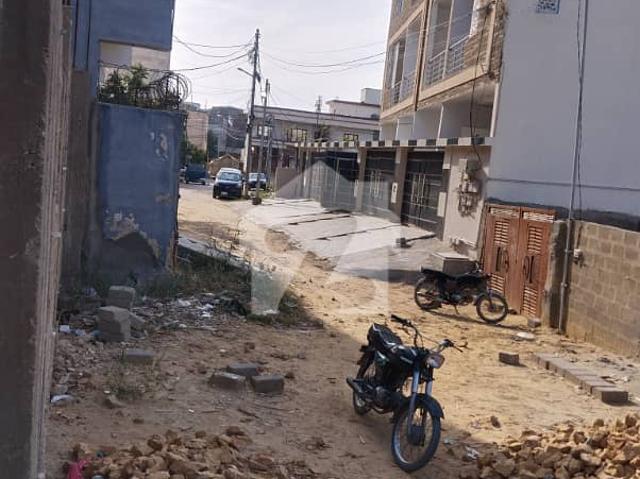 130 Sq Yards Grey Structure House For Sale In Block 12 Prime Location
