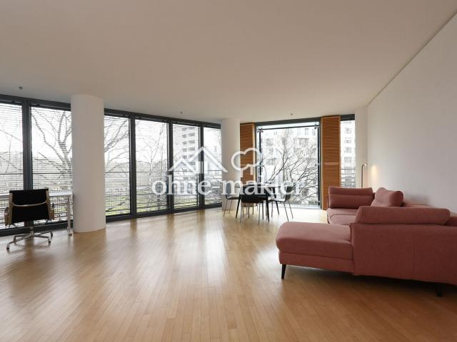 130 qm super zentraler Luxus im Sony Center. Concierge + Security: Berlin Potsdamer Platz