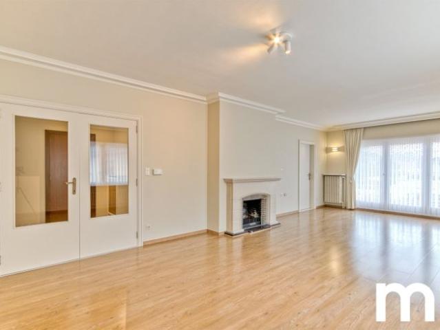 130m2 woonplezier in dit UNIEKE 3 slaapkamer villa appart