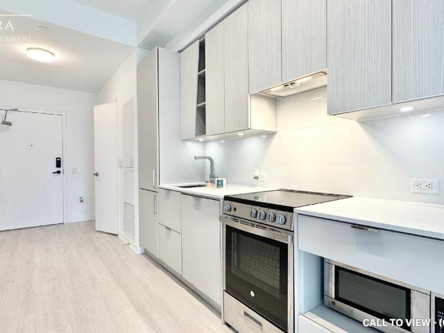 1312 3883 Quartz Rd, Mississauga, Ontario L5B 4M6 EXQUISITE 1+DEN CONDO WITH STUNNING CITY AND CONSERVATION VIEWS [object Promise] for Rent
