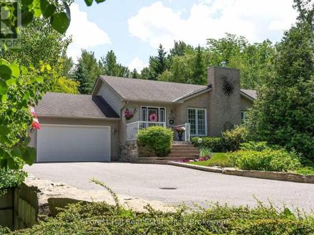 131 Aspen Way, Blue Mountains, ON, L9Y 0S7 house for sale | Listing ID X13484 | Royal LePage