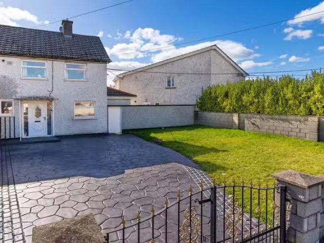 131 Ballyshannon Road, Kilmore, Dublin 5, D05AE27 is for sale