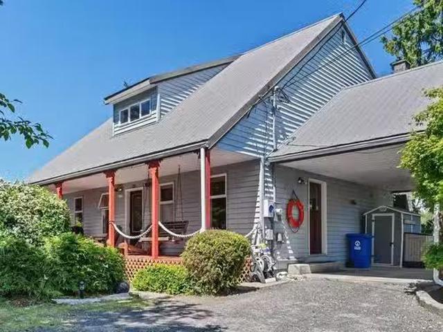 131 Garden St, Ucluelet, BC, V0R 3A0 house for sale Listing.
