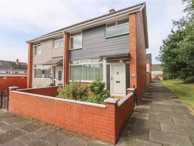 131 Kinross Avenue