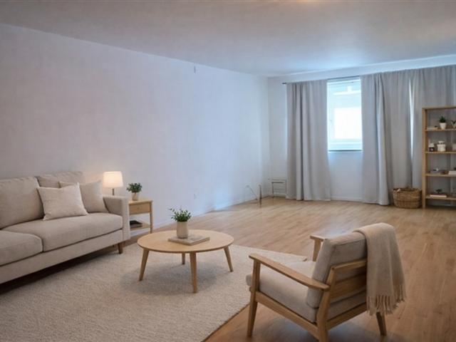 131 m2 lägenhet med altan/terrass, Norrköping, Östergötland