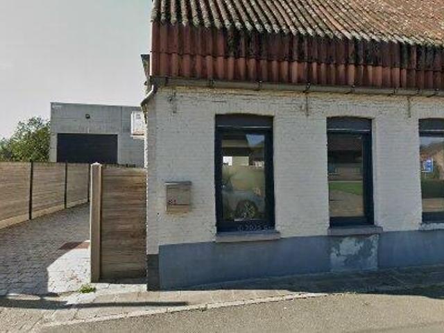 131 m2 warehouse for rent in Moerbeke