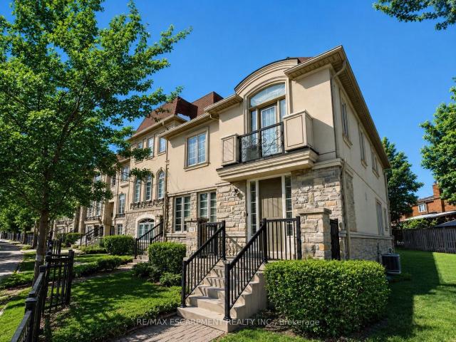 131 Robert Speck Parkway, Mississauga | For Sale @ $1,048,000 | Condos. Ca