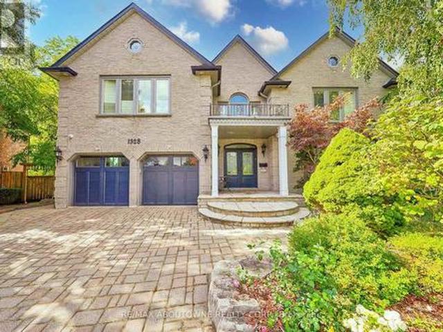 1328 King Henry Court, Oakville, ON, L6M 2Y6 house for sale | Listing ID W13066 | Royal LePage