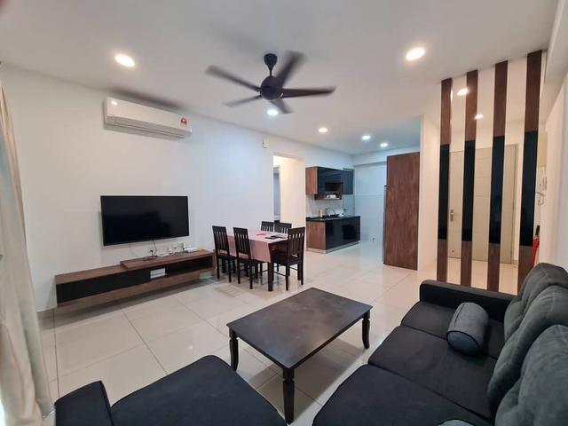 1320sf Tropicana Bay Residence Quality ID Renovation Pool View