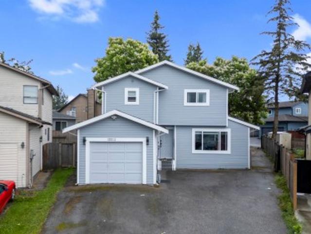 1323 Avenue, Surrey, BC, V3W 8Z4 house for sale | Listing ID R3140 | Royal LePage