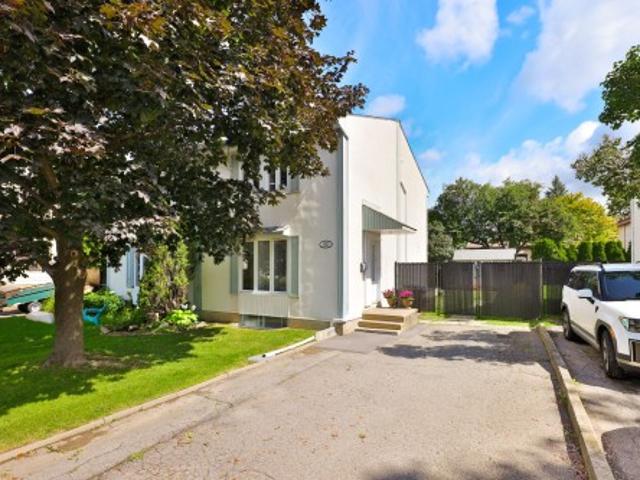 1323 Boul. Jolibourg, Laval Sainte Dorothée, QC, H7Y 1W8 house for sale | Listing ID 14185 | Royal LePage