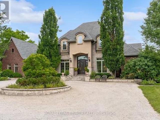 1323 Effingham Street, Pelham Fonthill, ON, L0S 1M0 Luxury House for sale | Listing ID X13571 | Royal LePage Carriage Trade Luxury Properties