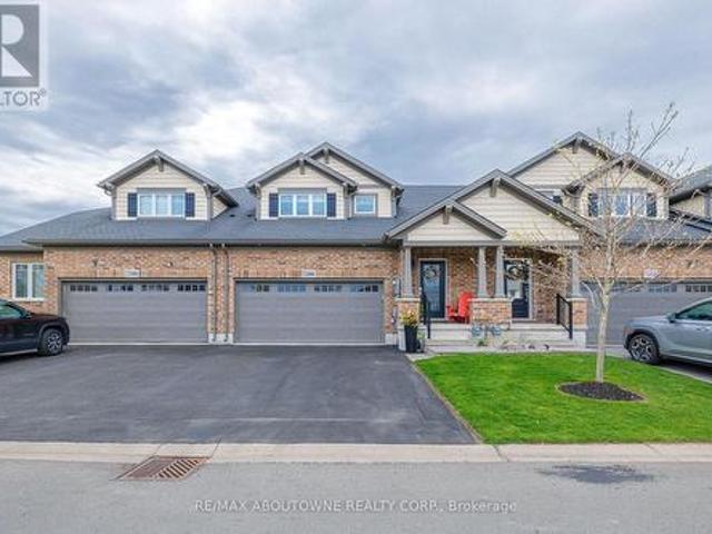 132 7 Clubview Lane, Niagara Falls, ON, L2G 0A8 townhouse for sale | Listing ID X12153 | Royal LePage