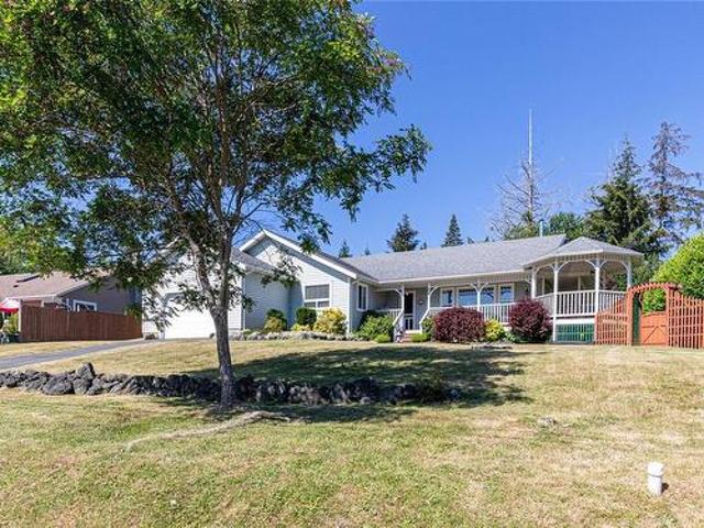 132 Bayridge Pl, Bowser, BC, V0R 1G0 house for sale | Listing ID 984303 | Royal LePage