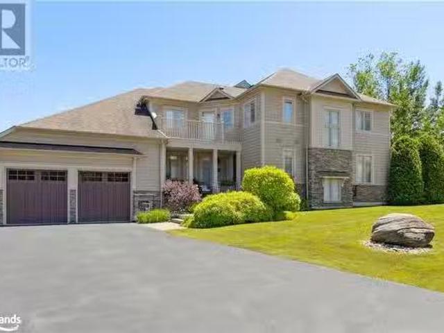 132 East Ridge Drive Unit# 4, Thornbury, ON, N0H 2P0 Luxury.