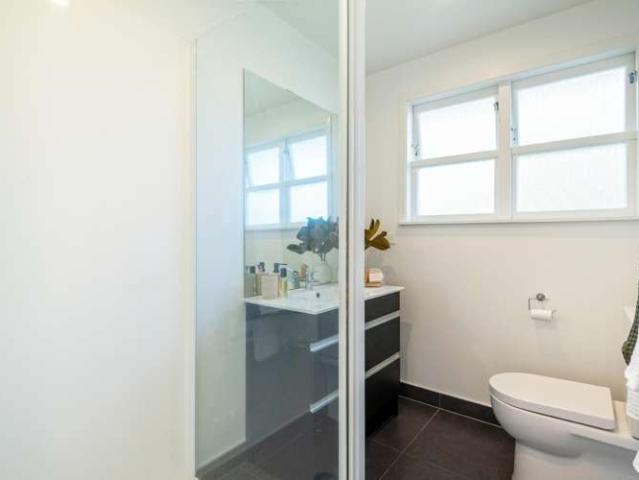 132 Lancaster Road, Beach Haven, North Shore City