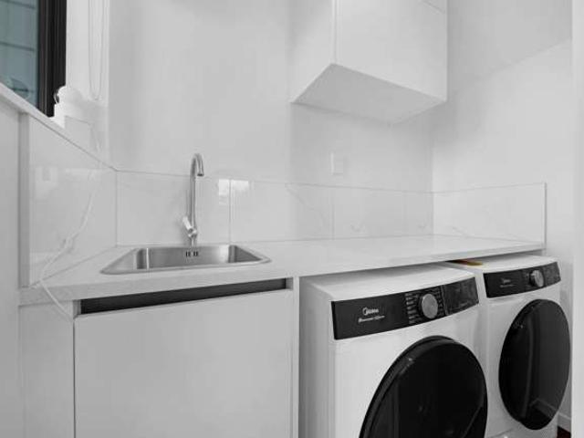 1/32 Sunlands Drive, Manurewa, Manukau City