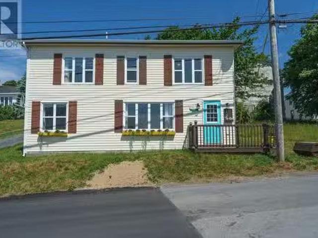 132 Water Street, Carbonear, NL, A1Y 1C5 house for sale Lis.