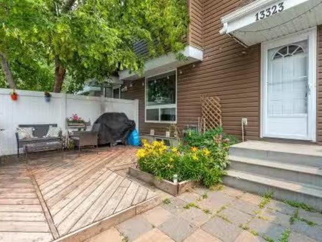 13323 47 Street Nw, Edmonton, AB, T5A 3L5 townhouse for sale.