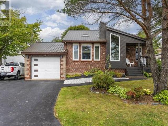 133 Chaswood Drive, Dartmouth, NS, B2V 2M4 house for sale | Listing ID 202613 | Royal LePage