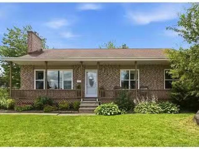 133 Briardale Dr, Moncton, NB, E1G 2B7 house for sale Listi.