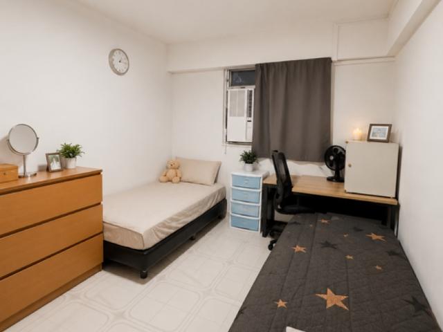 133 Bukit Batok West Avenue 6 HDB Apartment For Sale, $390,000, 2 Bed 2 Bath 731 sqft $534.00 psf