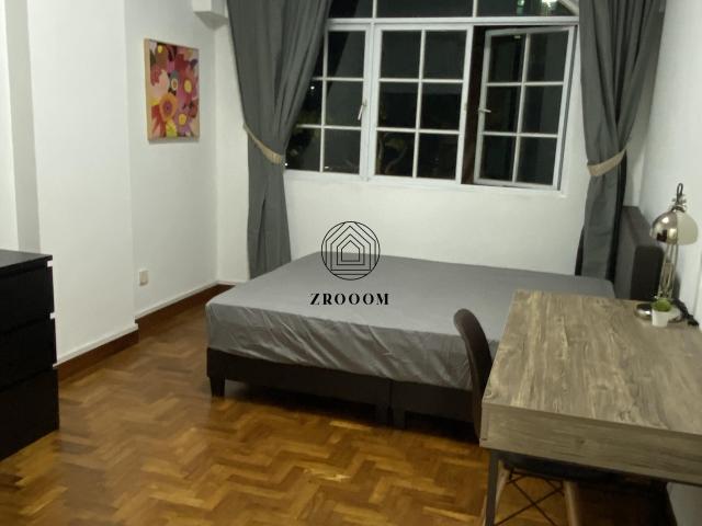 133 Hemmant Road, Versailles, Singapore 438686