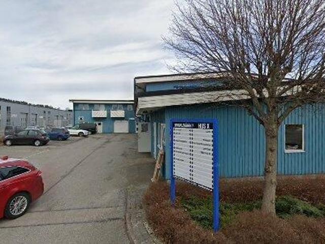 133 m2 lager, kontor uthyres i Partille