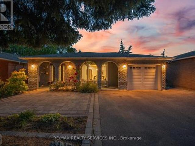 133 Romfield Circuit, Markham, ON, L3T 3H7 house for sale | Listing ID N13513 | Royal LePage
