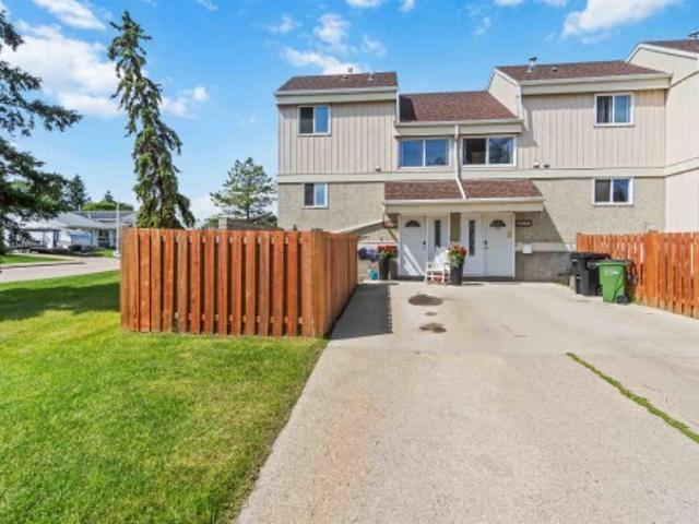 1340 Street, Edmonton, AB, T5A 3M3 townhouse for sale | Listing ID E4445 | Royal LePage