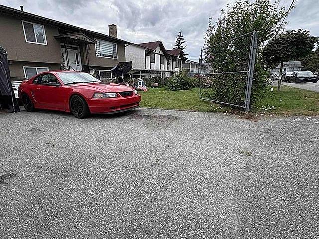 13434 98a Avenue Surrey, British Columbia