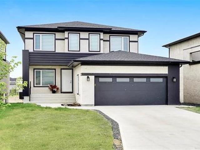 134 Berry Hill Rd, Winnipeg, MB, R3Y 2A6 Luxury House for sale | Listing ID 202613 | Royal LePage Carriage Trade Luxury Properties