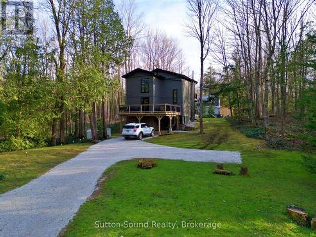 134 Lakeview Drive, Georgian Bluffs, ON, N0H 2T0 house for sale | Listing ID X12255 | Royal LePage