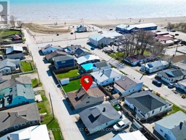 134 Maud Street, Central Elgin Port Stanley, ON, N5L 1C9 house for sale | Listing ID X12108 | Royal LePage